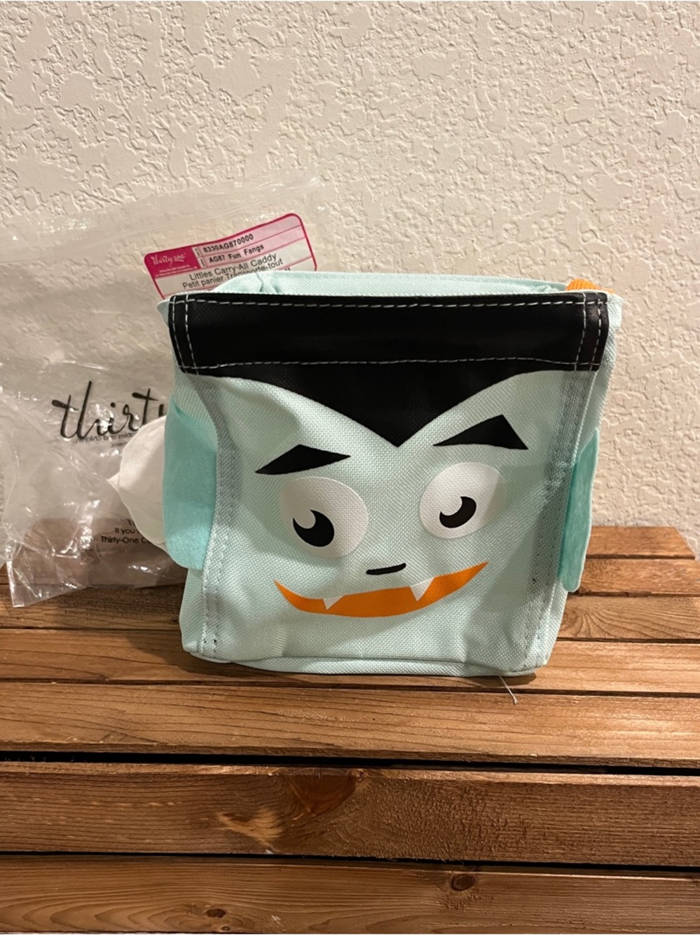 thirty-one Mint Green Lunch Tote with Orange Handle